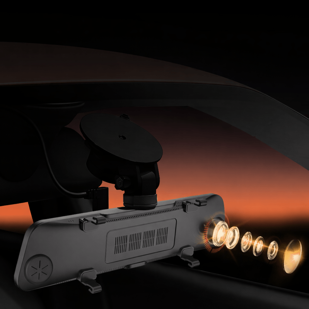 Bakspejl Dashcam med For- og Bakkamera – 10” IPS Touchskærm, Full HD 1080P set bagfra med linsedetaljer.